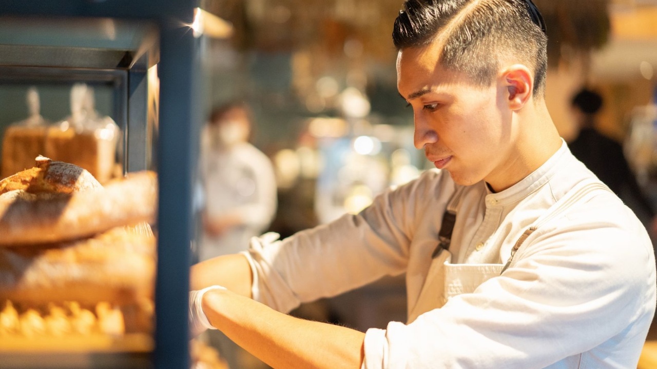 MORETHAN BAKERYで働く人の写真2枚目