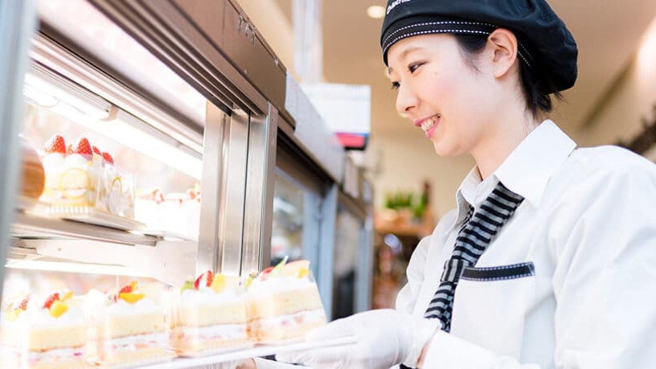 シャトレーゼで働く人の写真1枚目