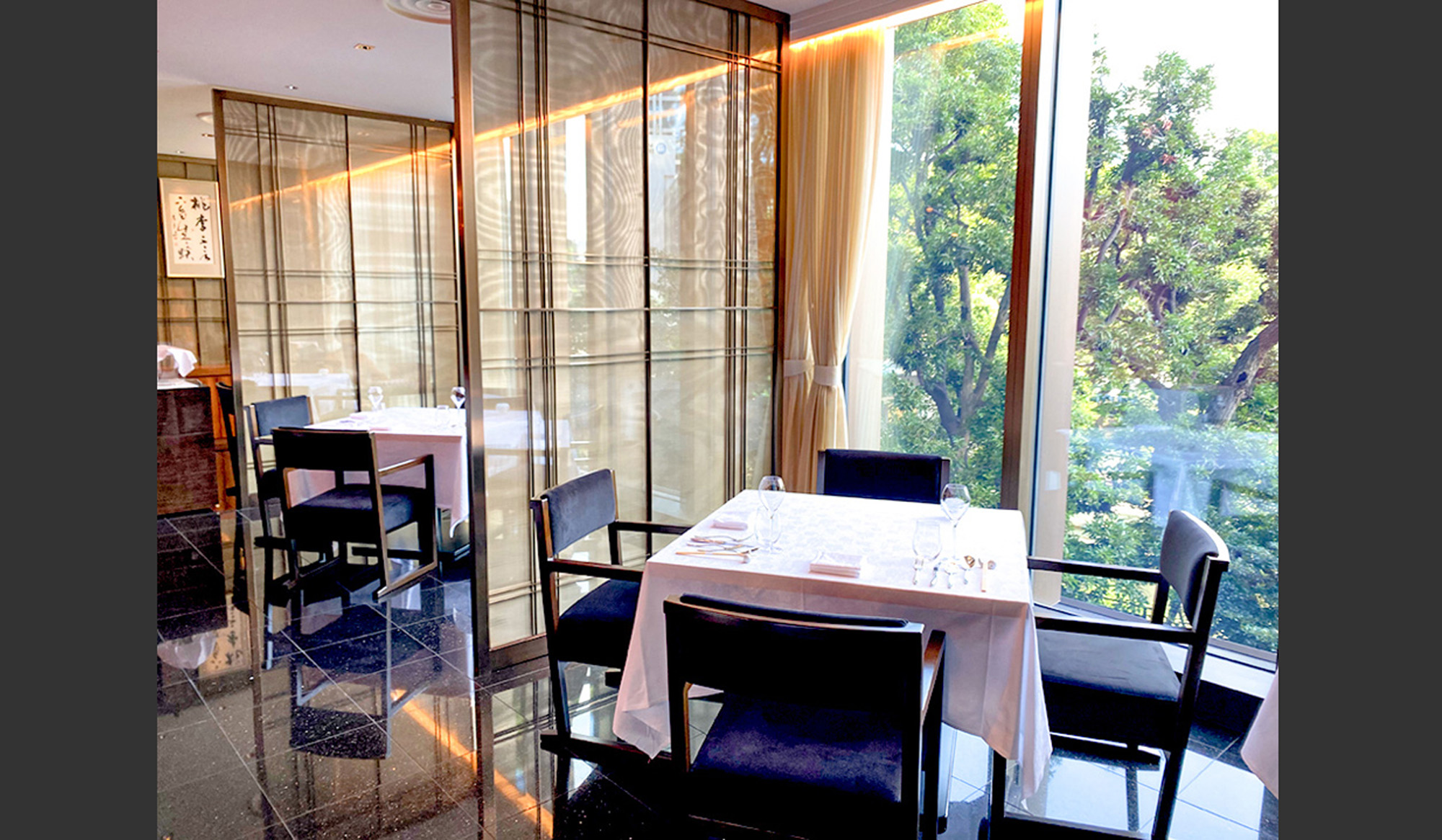 株式会社プレジャーフーズ-赤坂 桃の木 1枚目