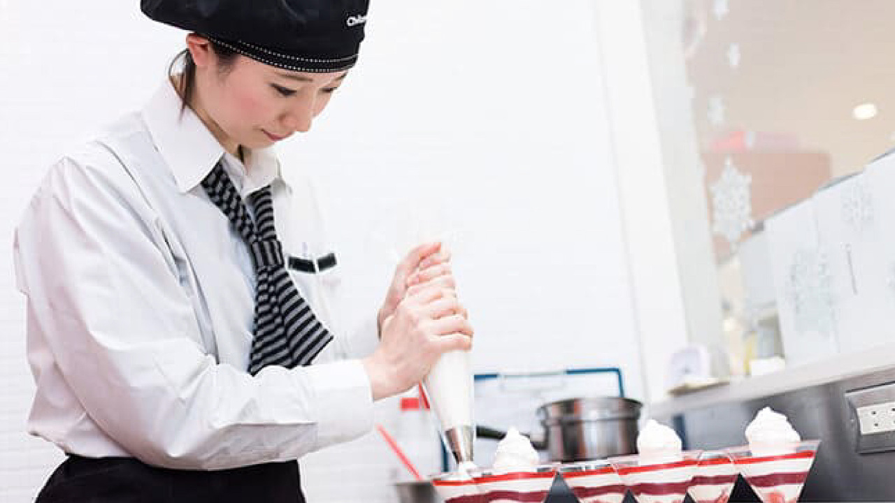 シャトレーゼで働く人の写真2枚目