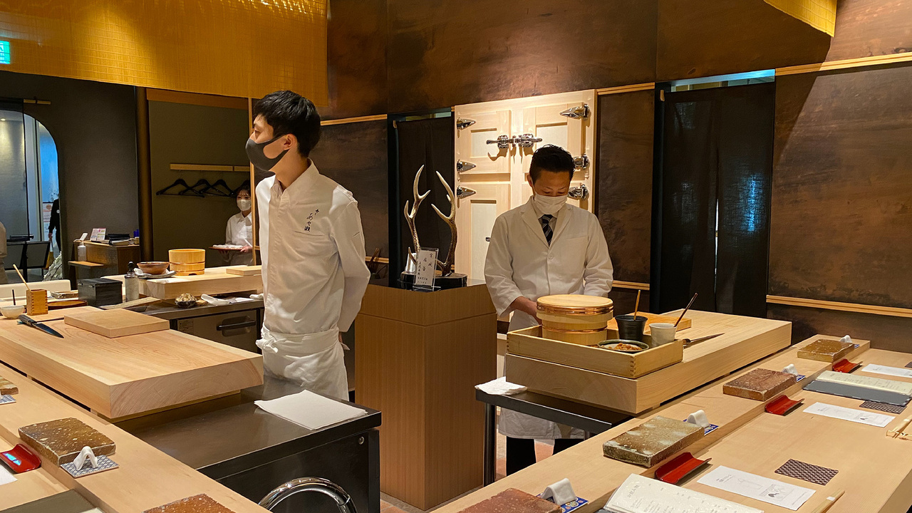 寿し あや瀬で働く人の写真2枚目