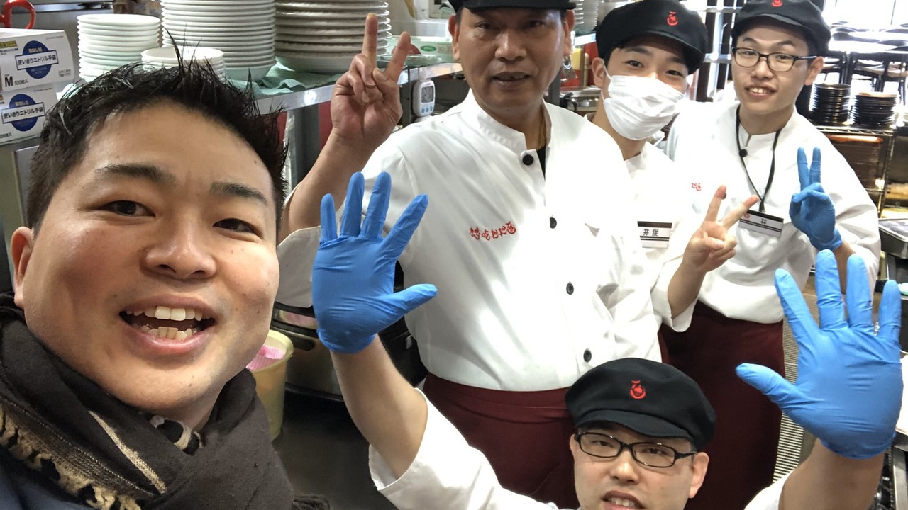 明佑食品工場で働く人の写真3枚目