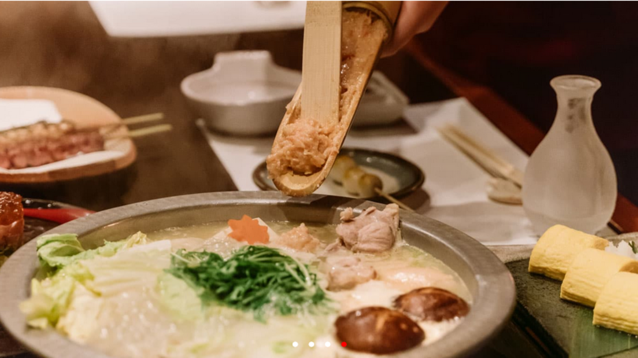 博多水炊き 美神鶏の事業内容の写真1枚目