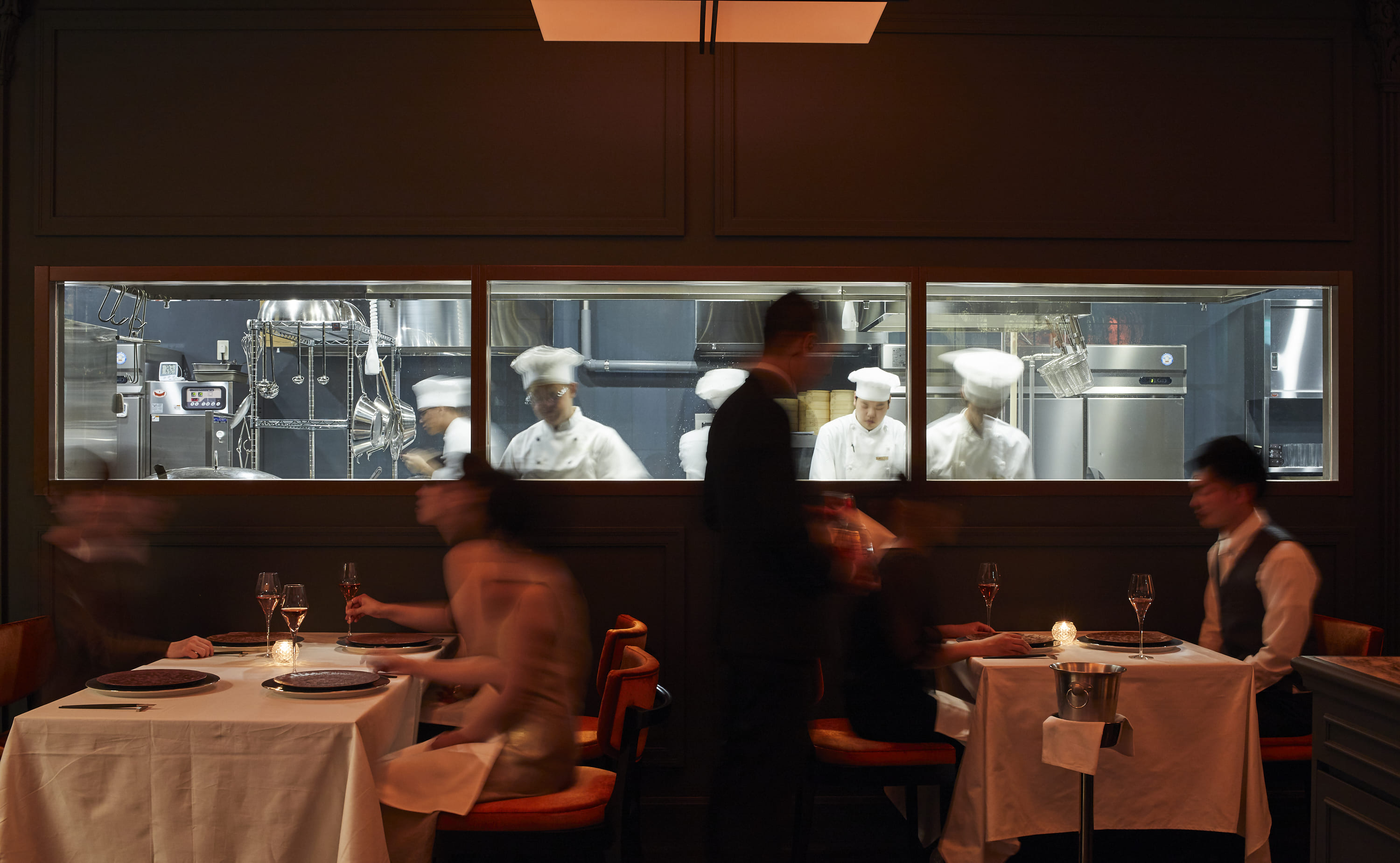 株式会社あいプラン-クラブチャイナ 3枚目