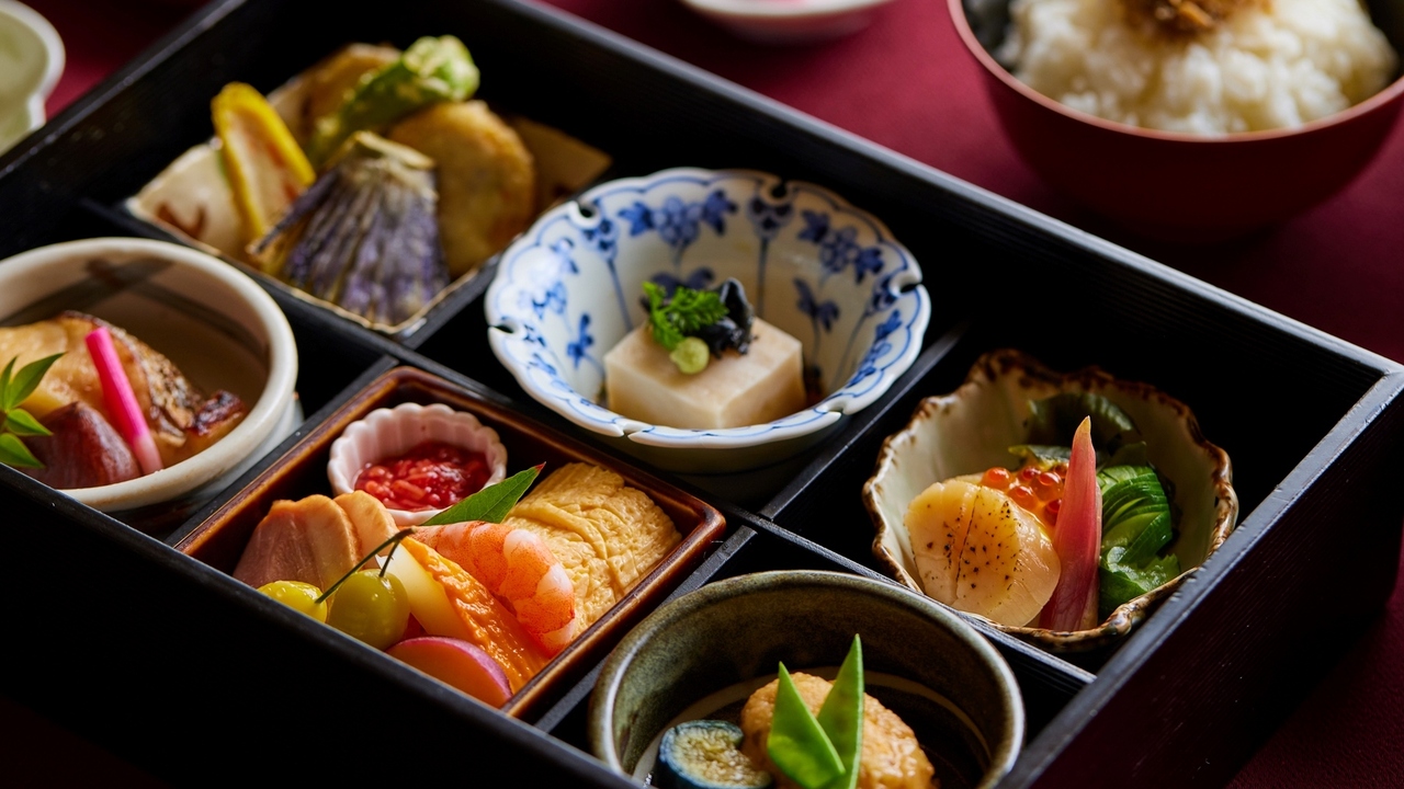京湯元ハトヤ瑞鳳閣の事業内容の写真2枚目