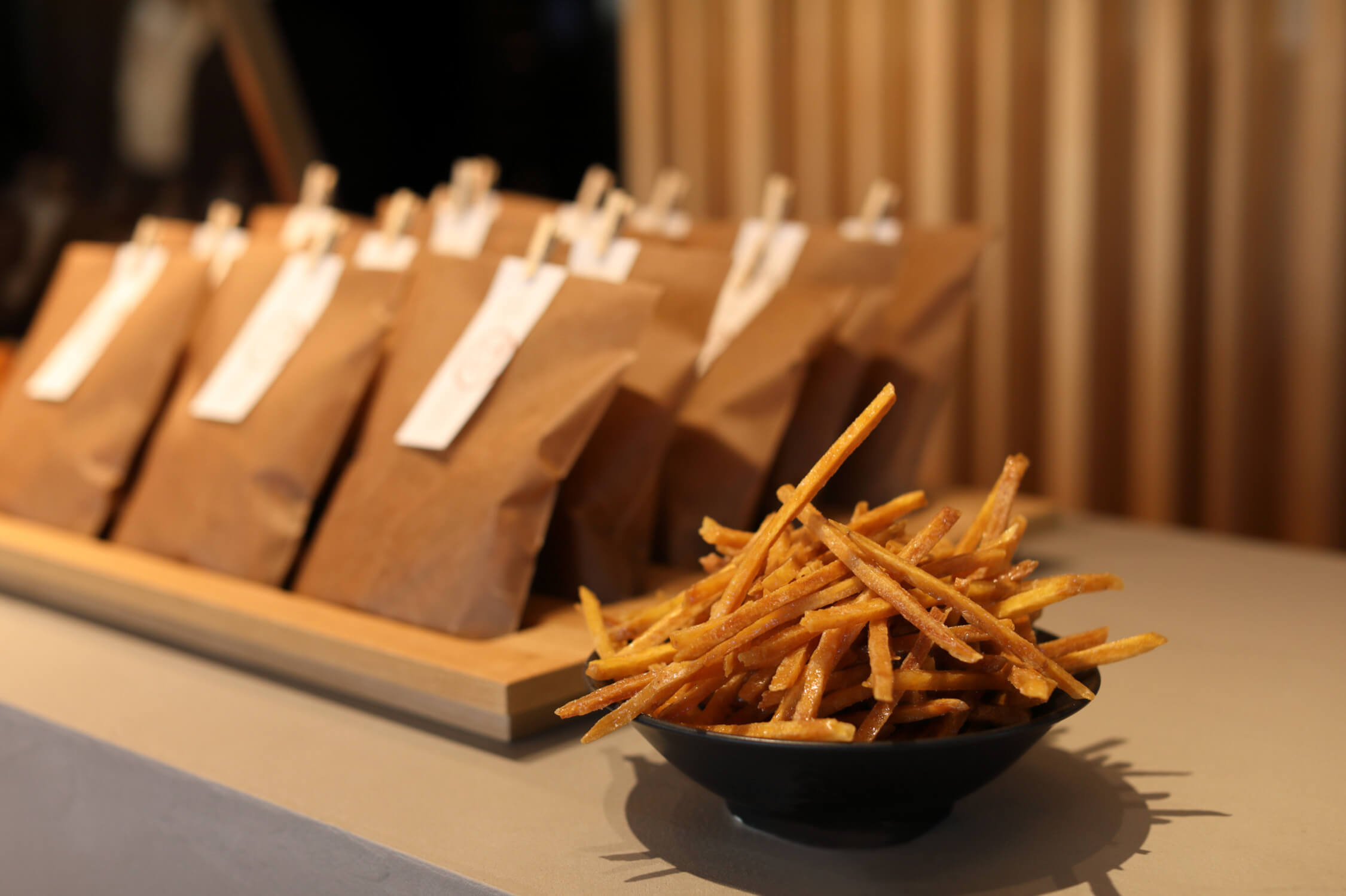 澁谷食品株式会社-芋屋金次郎 1枚目