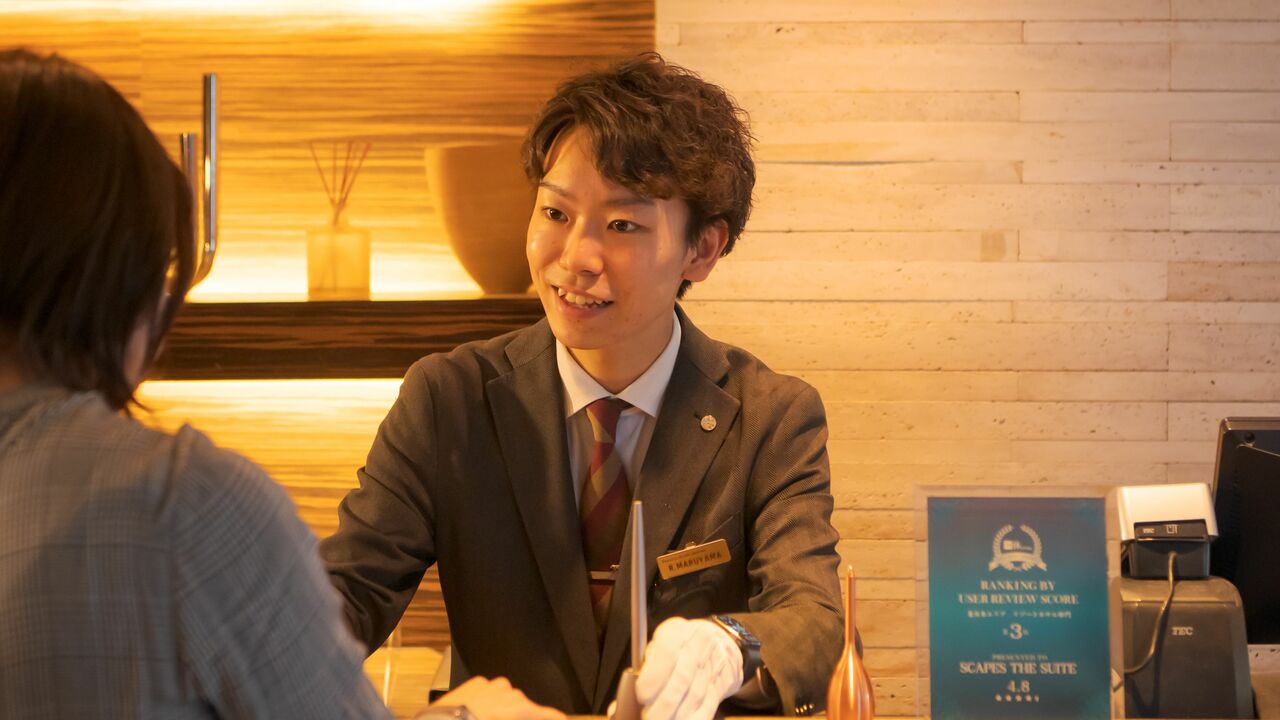 CEDAR THE CHOP HOUSE ＆ BARで働く人の写真3枚目