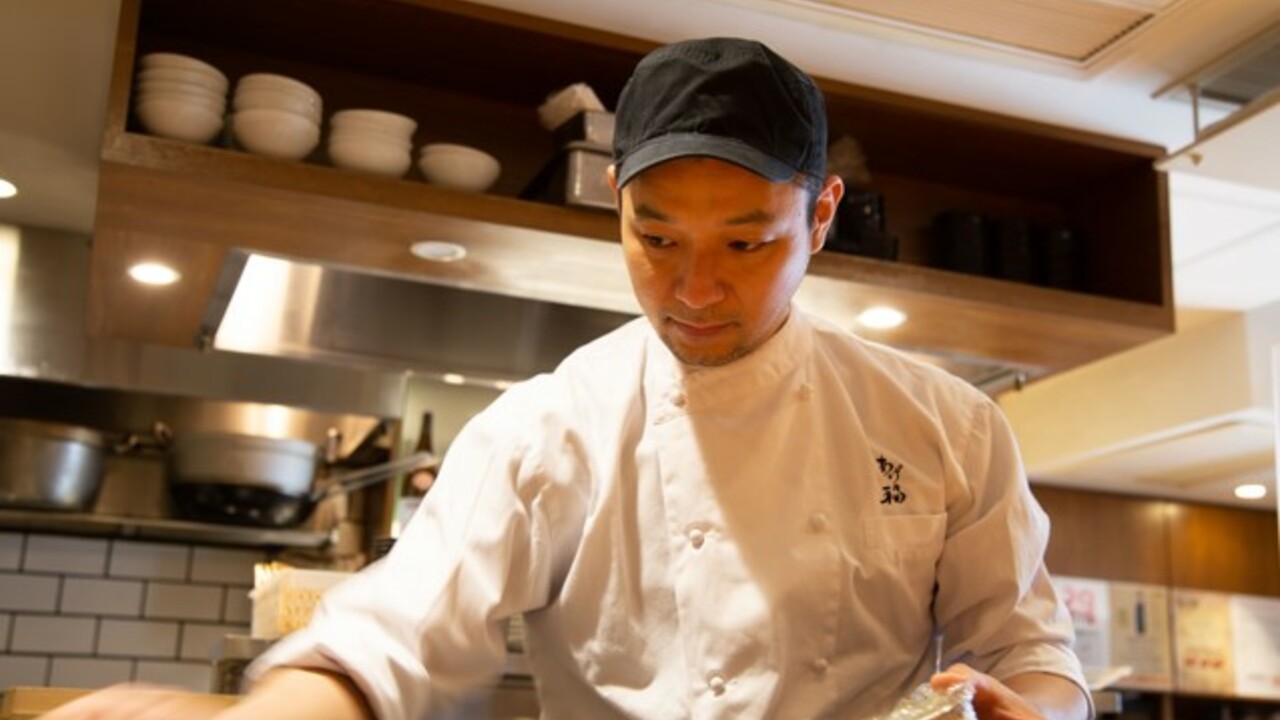 あげ福で働く人の写真2枚目