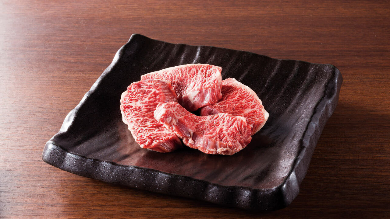 炭火焼ホルモン ぐうの事業内容の写真1枚目