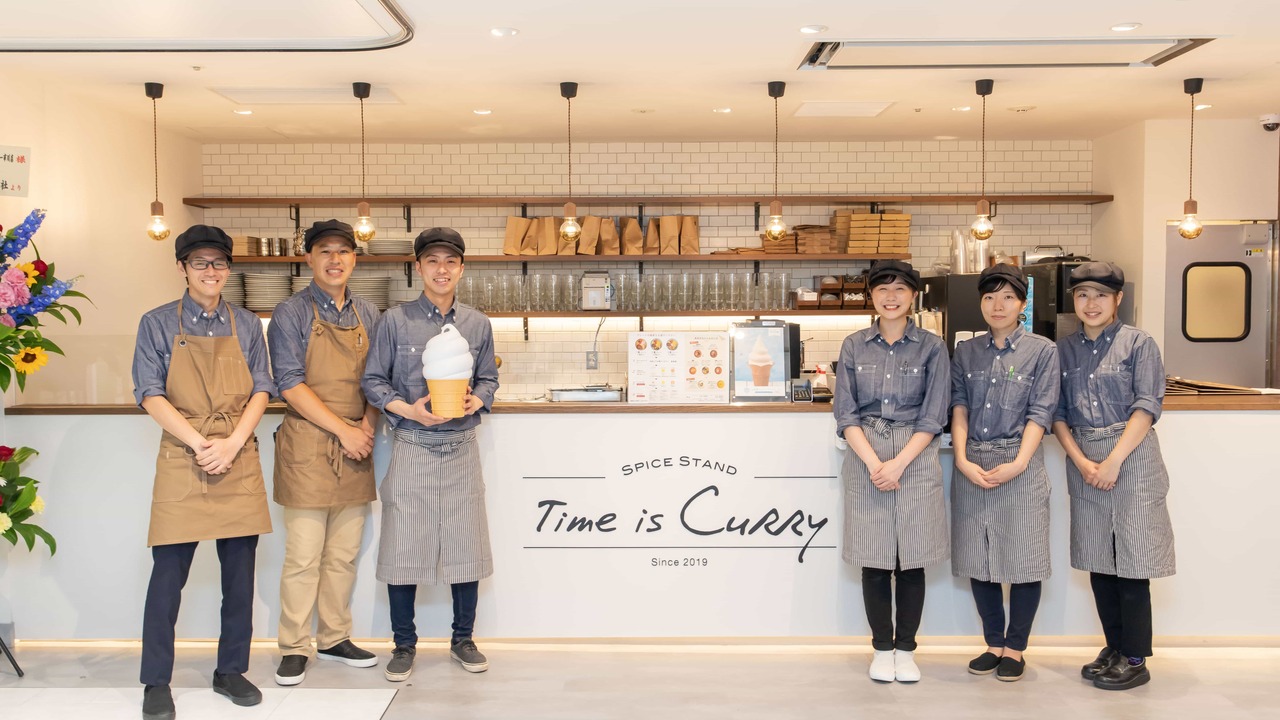 Time is Curry シャポーで働く人の写真2枚目
