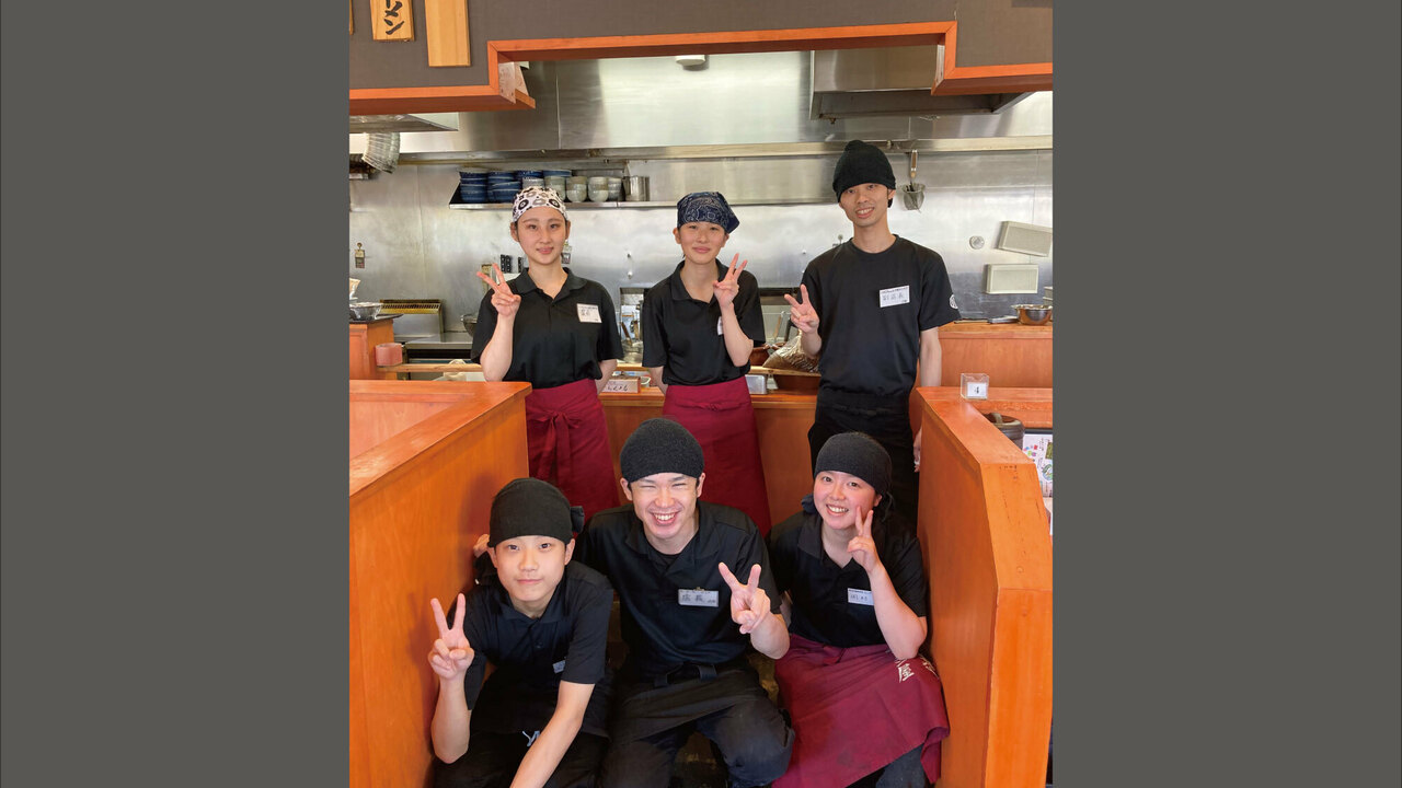 塩元帥で働く人の写真1枚目