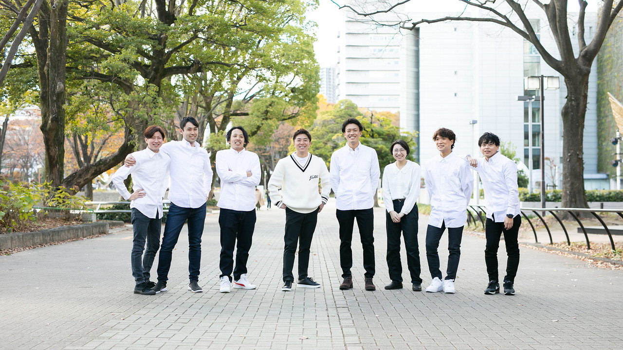 焼き鳥きんざんで働く人の写真2枚目