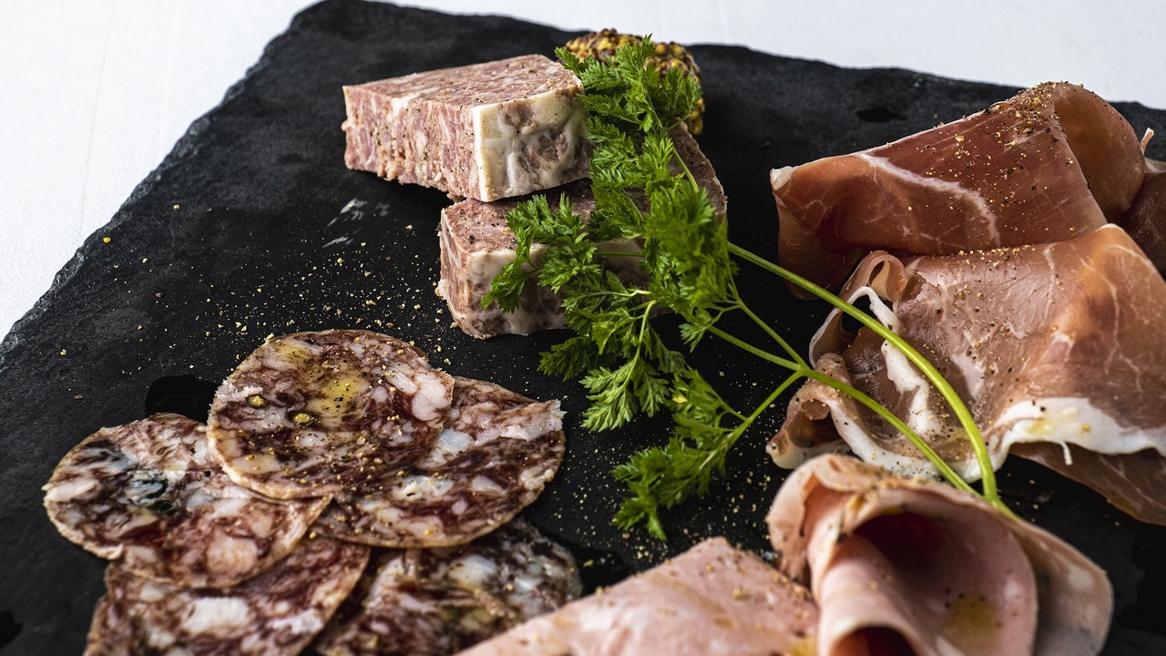 246Loungeの事業内容の写真2枚目