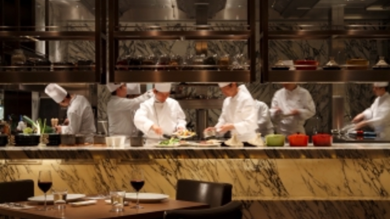 パレスホテルの事業内容の写真1枚目