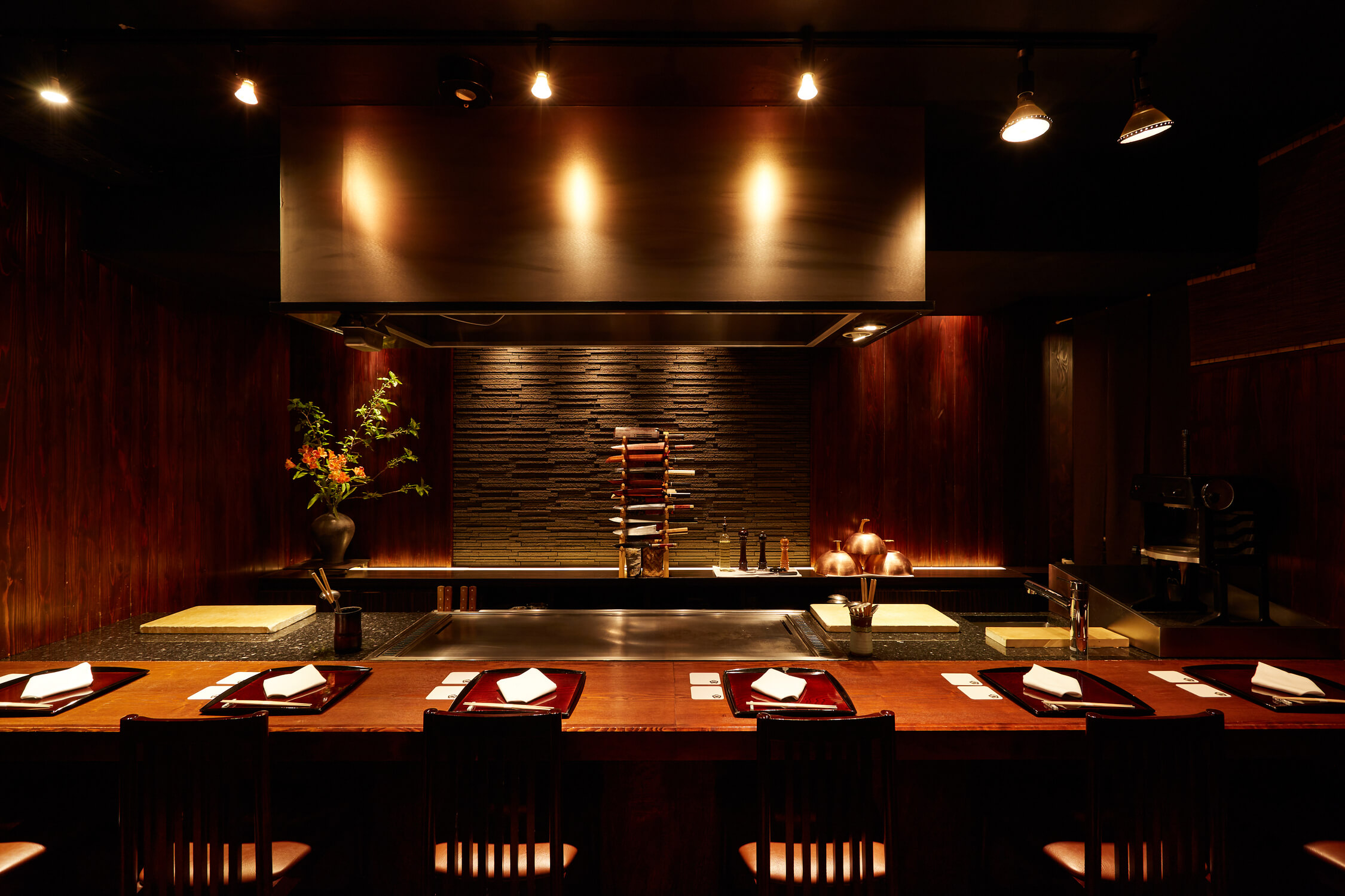 株式会社オメガクリエーション-鉄板焼き いわ倉 1枚目