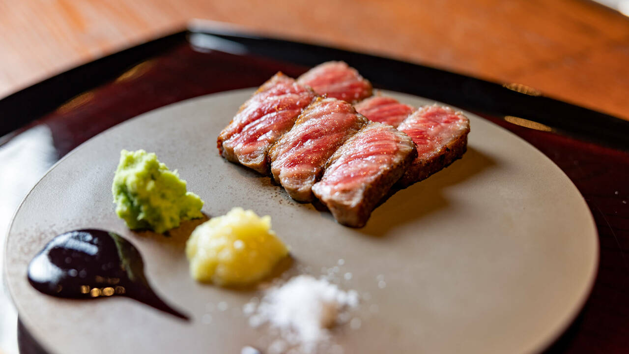 鉄板焼き いわ倉の事業内容の写真2枚目