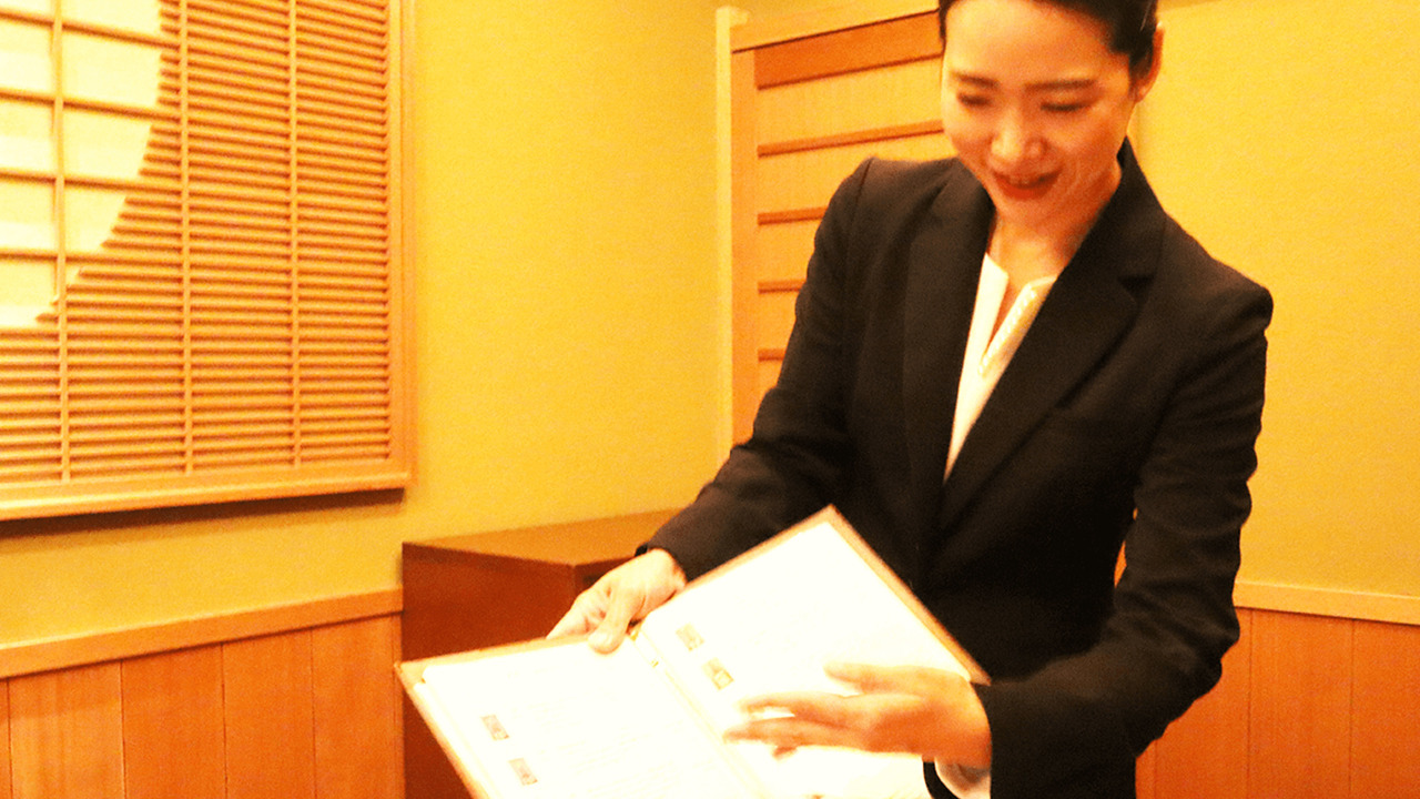 天ぷら圓堂で働く人の写真4枚目