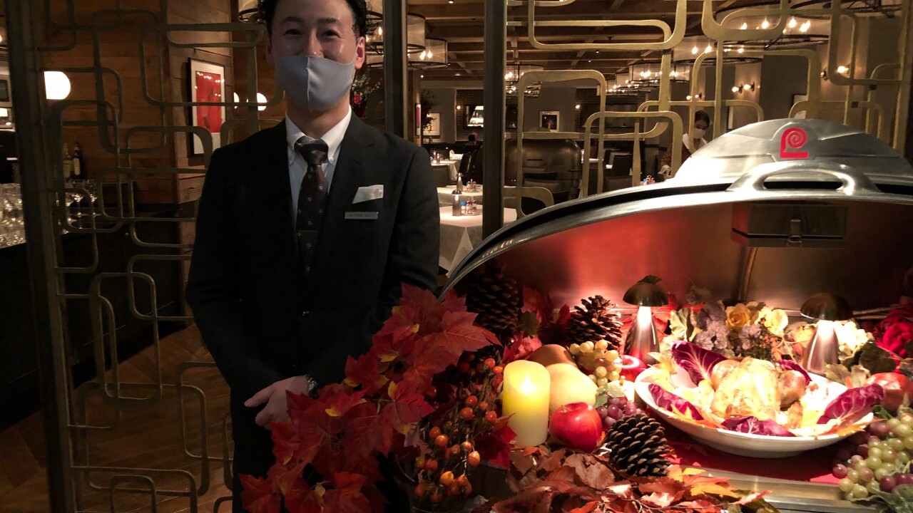 ロウリーズ・ザ・プライムリブで働く人の写真2枚目