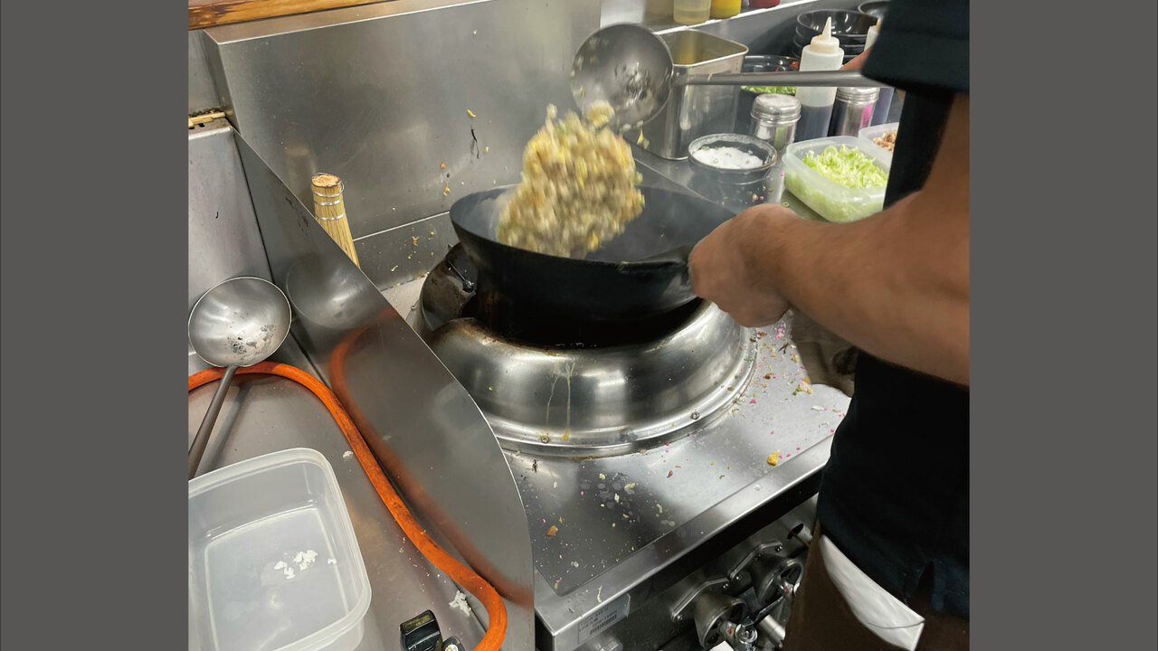 博多らーめん塩原いってつの事業内容の写真3枚目