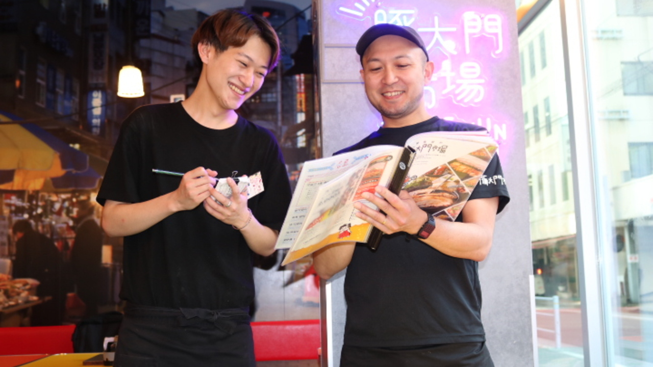 豚大門市場で働く人の写真4枚目