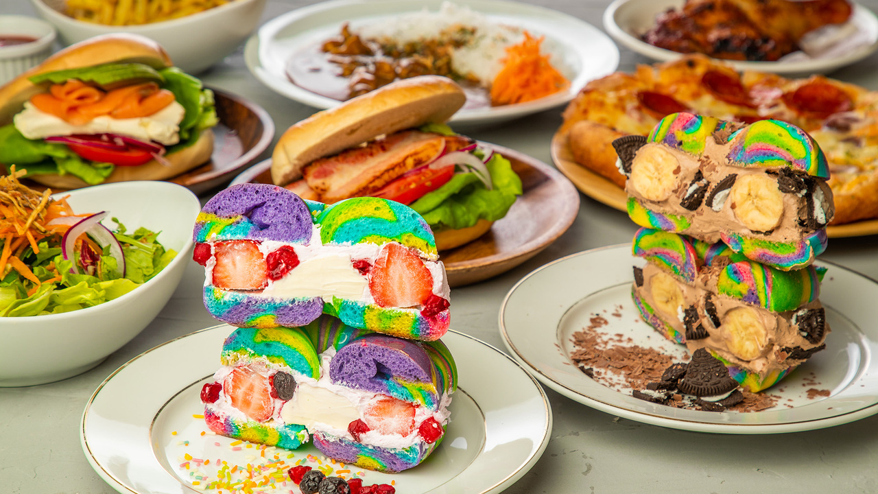 Frame caféで働く人の写真1枚目