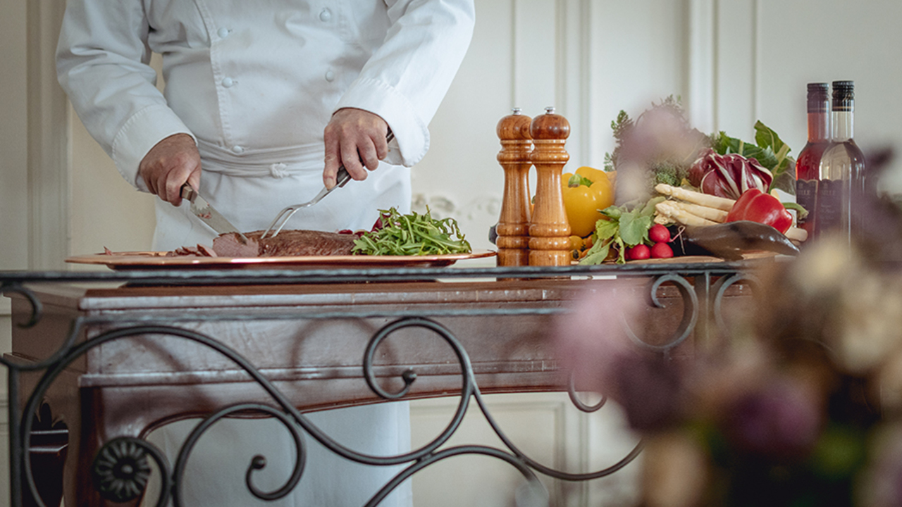 ラ・バンク・ド・ロア（横浜市指定有形文化財）の事業内容の写真1枚目