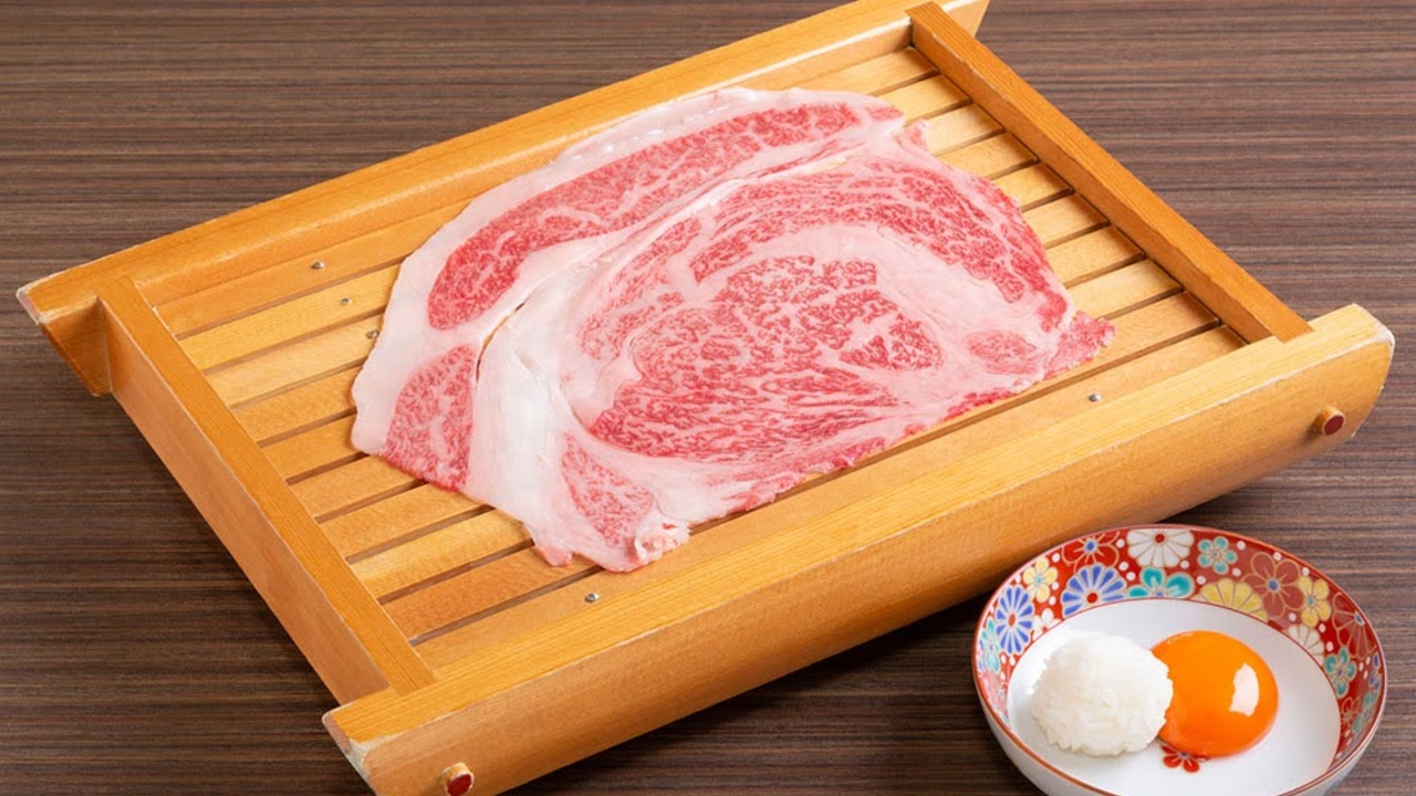 山形山で働く人の写真1枚目