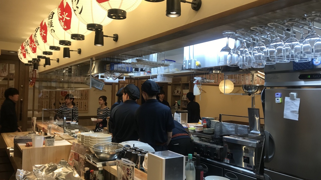 ハッケン酒場で働く人の写真1枚目