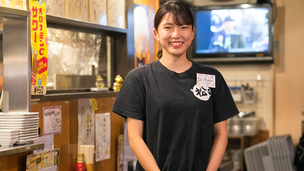 博多もつ鍋　水炊き　九州のうまかもん　新宿のまっちゃんで働く人の写真4枚目