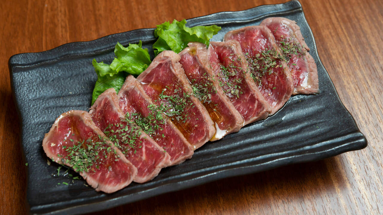 生ラム専門店　羊肉炭火焼　ジンギスカン新宿牧場で働く人の写真2枚目