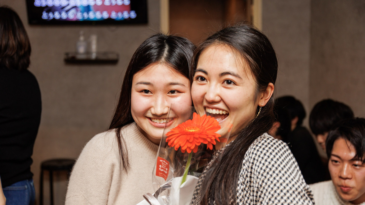 スナック水中で働く人の写真2枚目