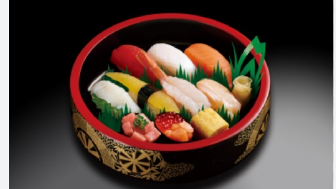 銀のさらで働く人の写真1枚目