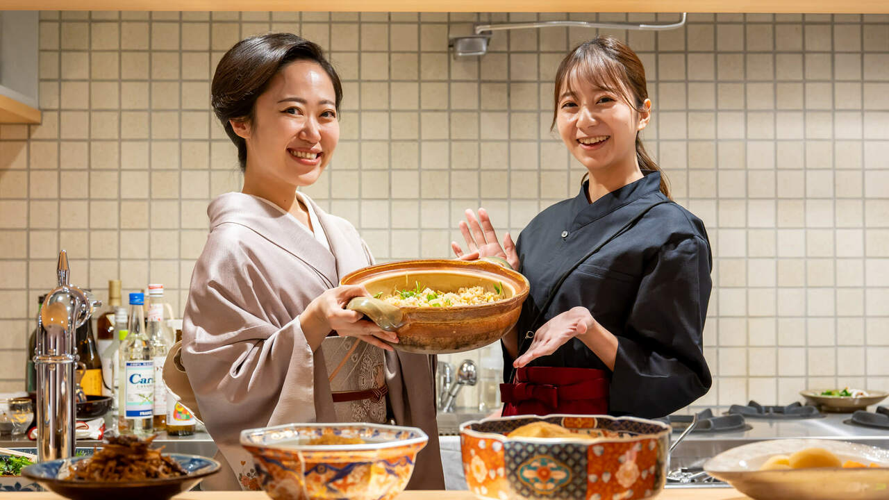 銀座　花りんで働く人の写真1枚目