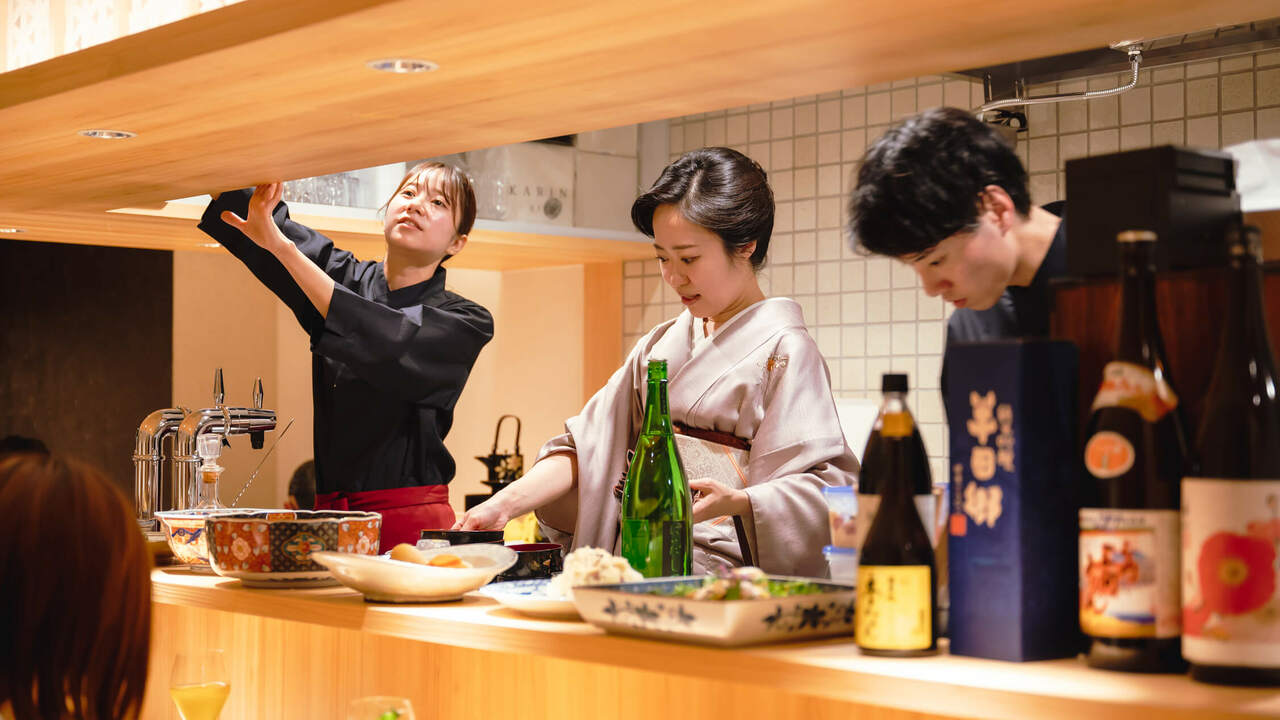銀座　花りんで働く人の写真2枚目