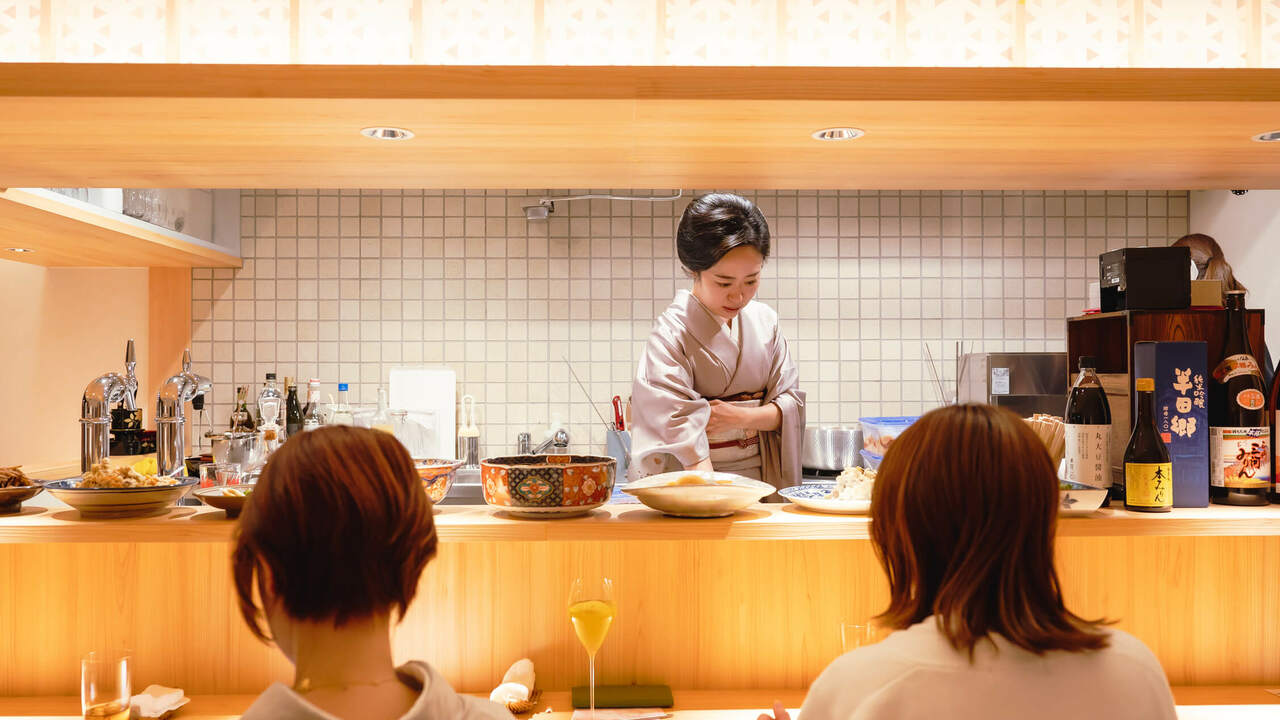銀座　花りんで働く人の写真4枚目