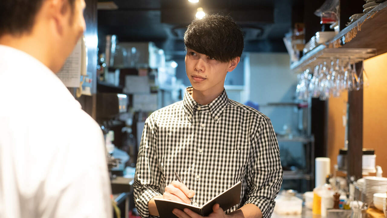 Foods bar 栞屋で働く人の写真2枚目