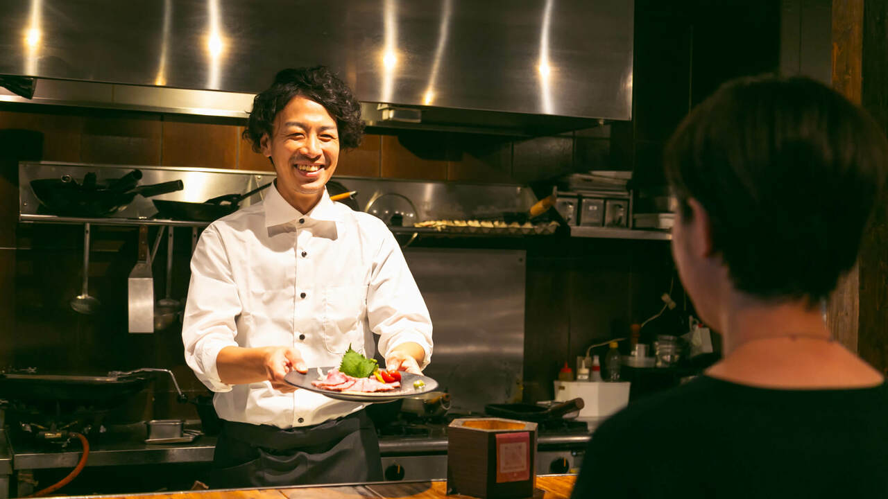 御肴かわせみで働く人の写真3枚目