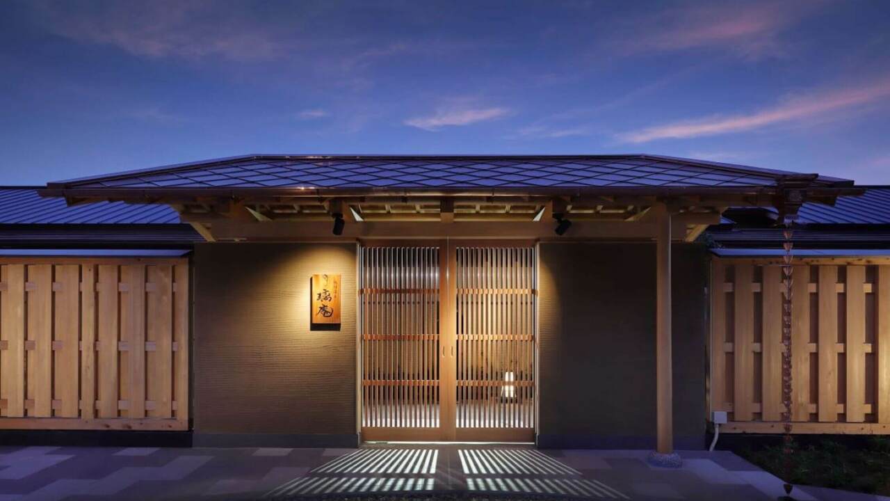 鴨川温泉 璃庵で働く人の写真4枚目