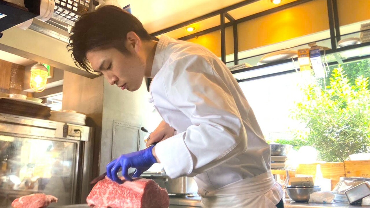 Aging Beefで働く人の写真1枚目