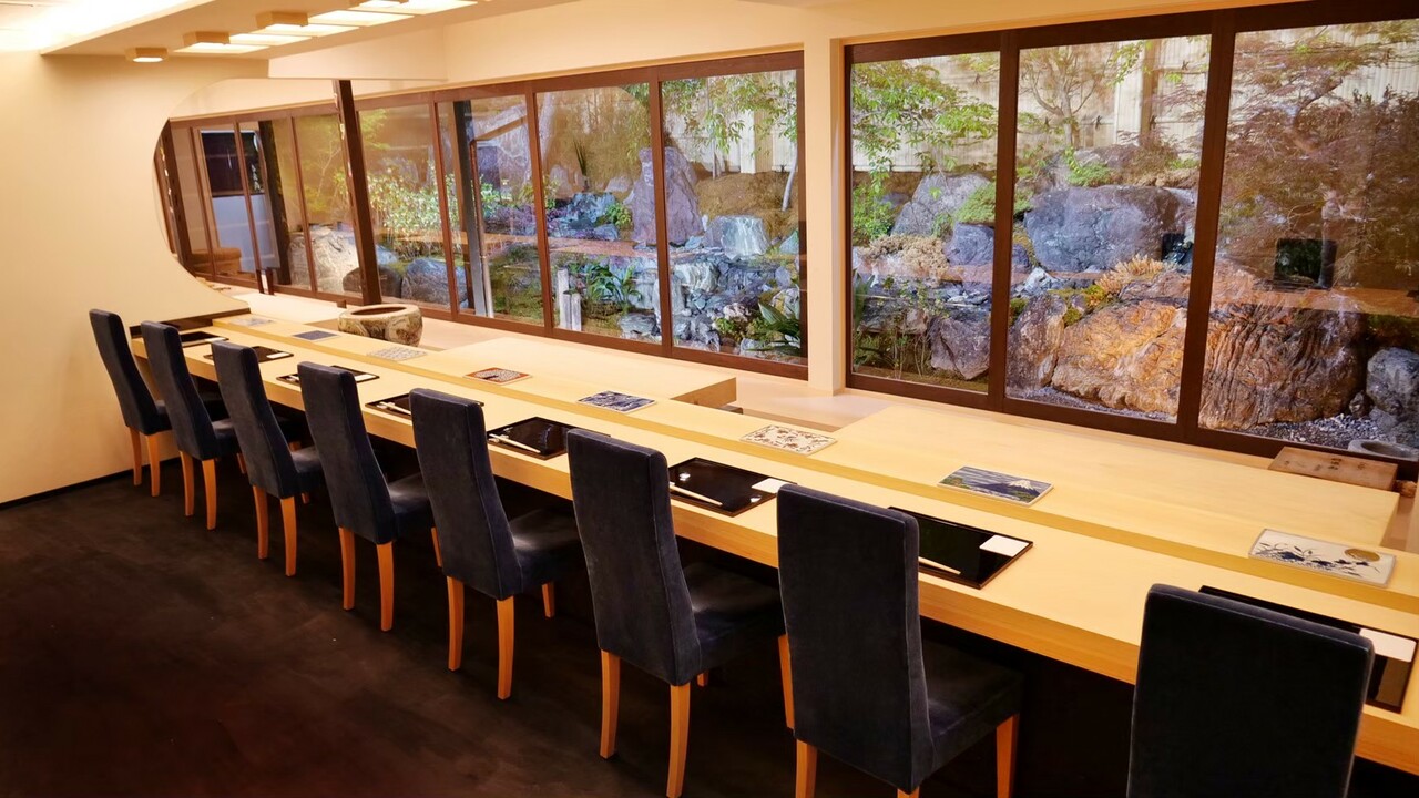 北新地 さえ㐂の事業内容の写真1枚目