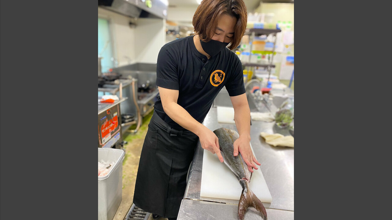 筥崎 鳩太郎商店で働く人の写真2枚目