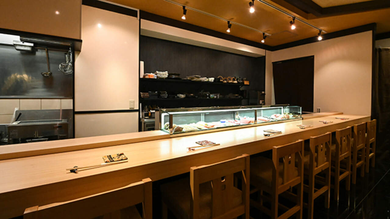 鮨 海の道で働く人の写真1枚目