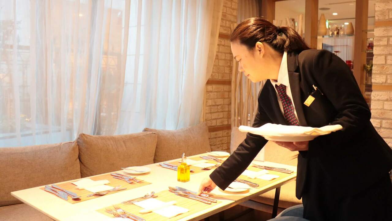 ホテルローズガーデン新宿で働く人の写真2枚目