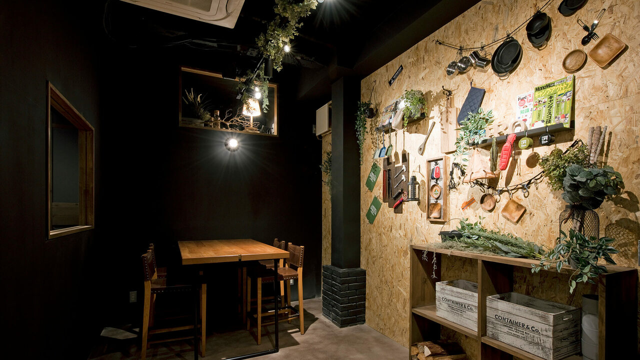 WINE&BBQ ANA BARで働く人の写真1枚目