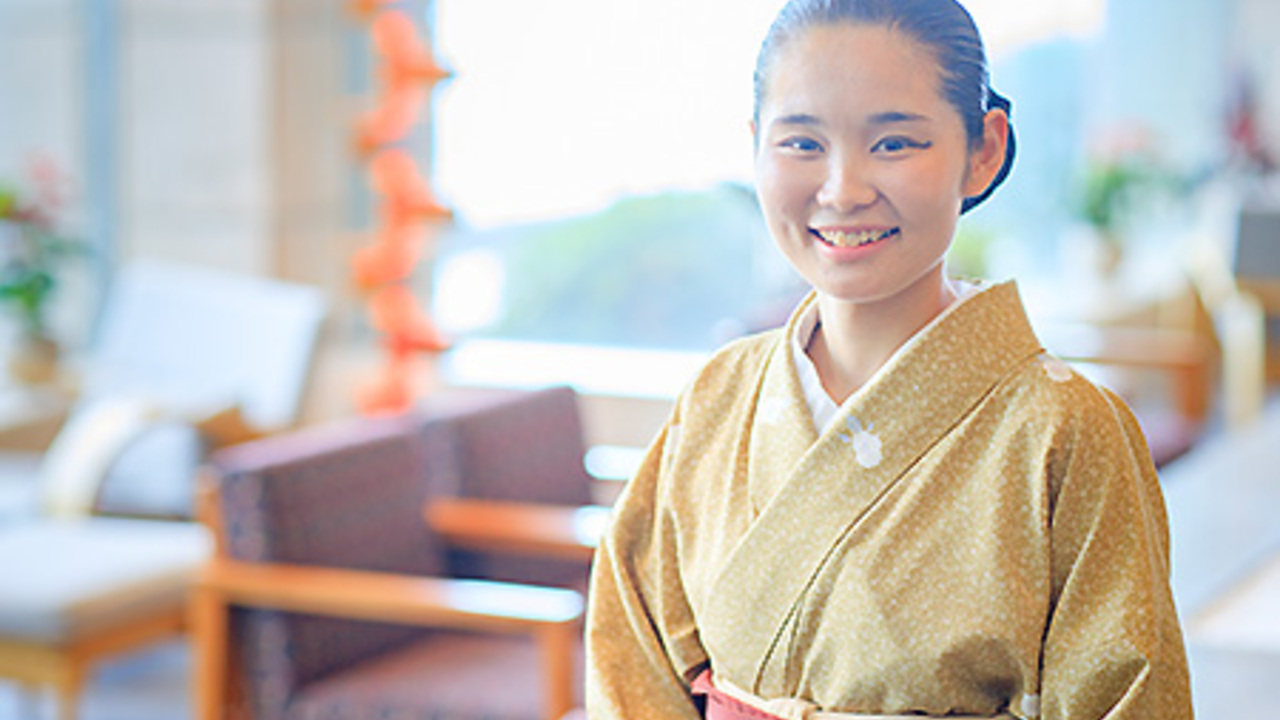 食べるお宿浜の湯で働く人の写真2枚目