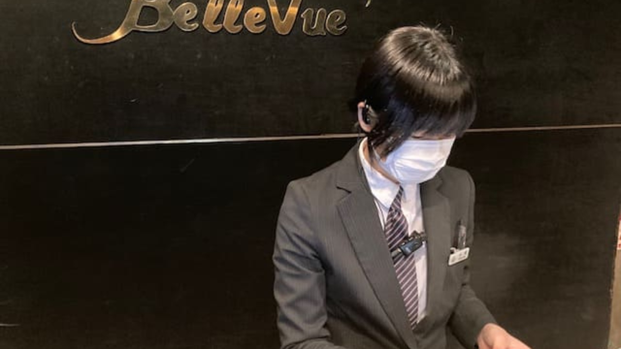 ニューオーサカホテルグループで働く人の写真1枚目