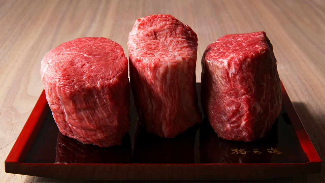 格之進で働く人の写真1枚目