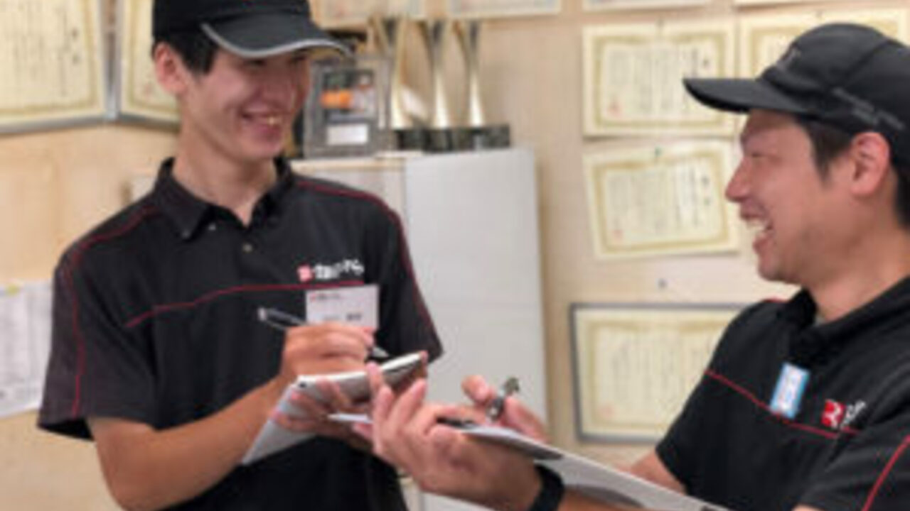 銀のさら　釜寅で働く人の写真1枚目