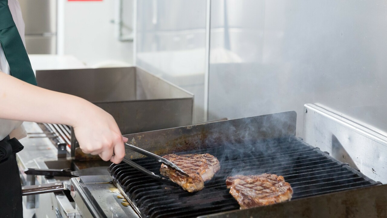 ステーキ＆ハンバーグ Denver Premiumの事業内容の写真3枚目