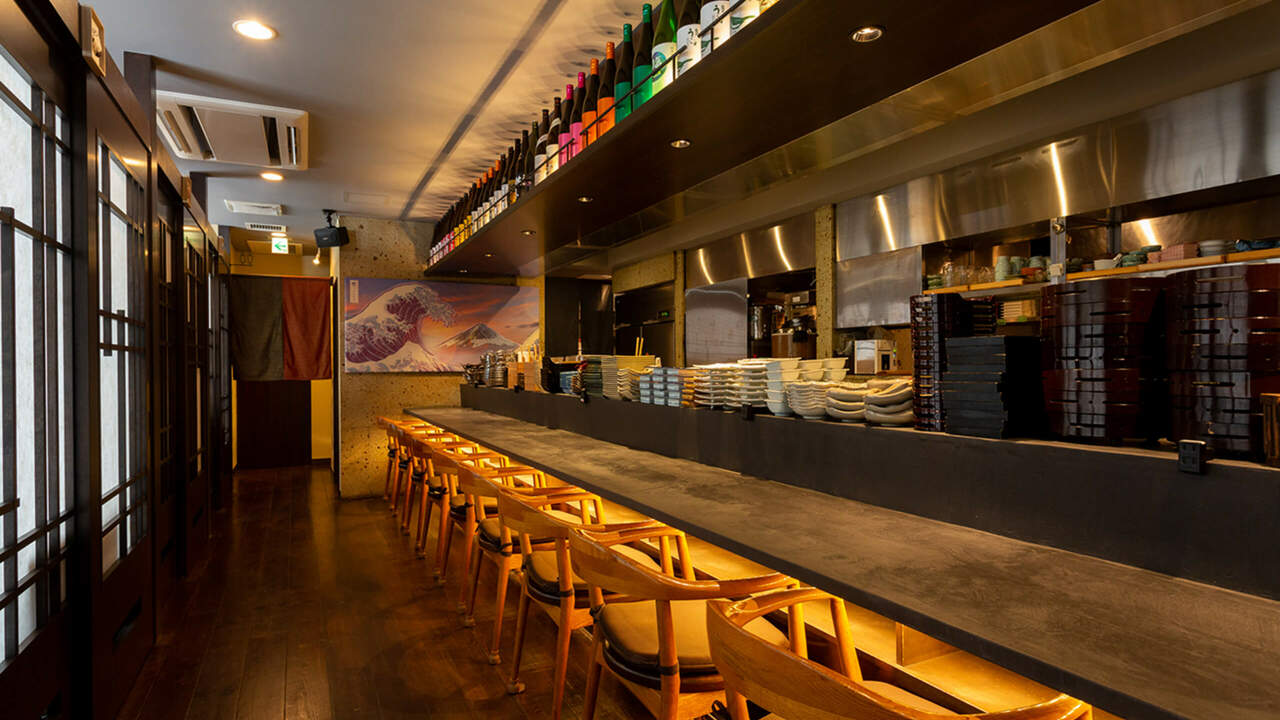 九州料理二代目もつ鍋わたりで働く人の写真2枚目